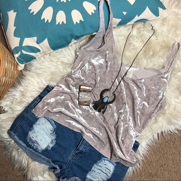 The Perfect Distressed Cut Off Shorts - Picture 4 of 5